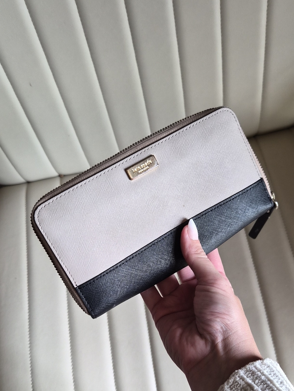 Kate Spade Two-Tone Zip Wallet in Cream and Black